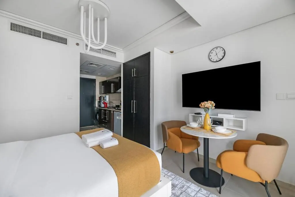 Stonetree - Modern Furnished Studio Dubai Apartment
