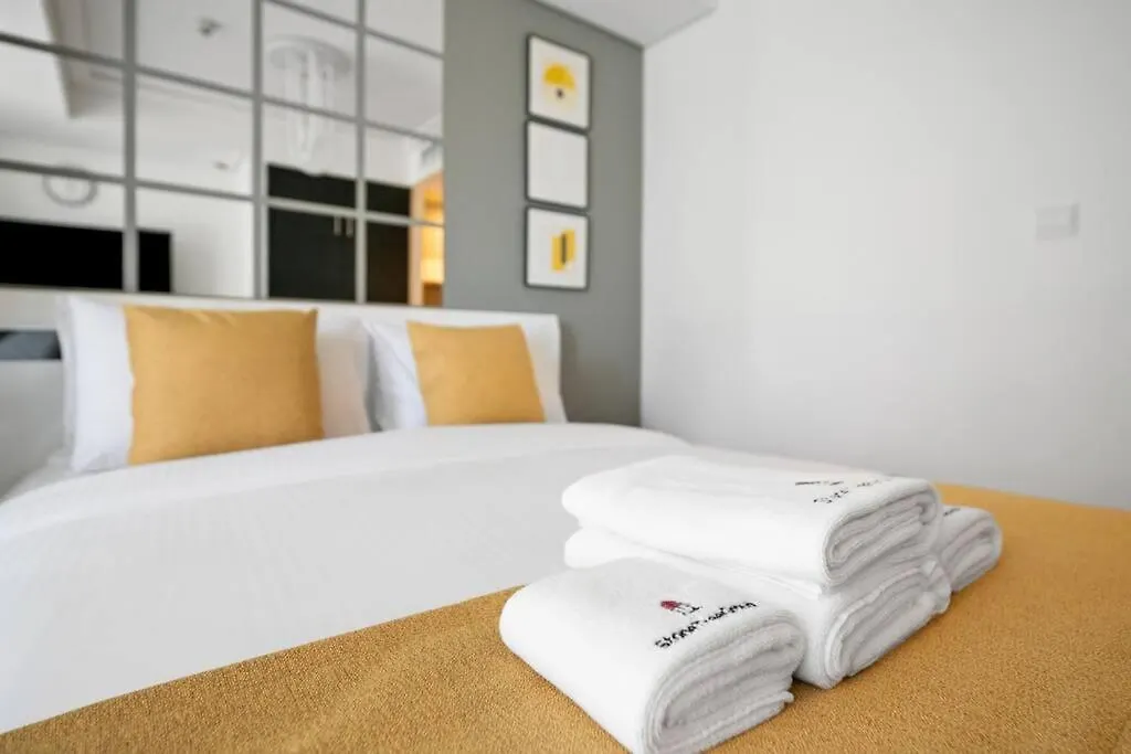 Stonetree - Modern Furnished Studio Dubai 0*,