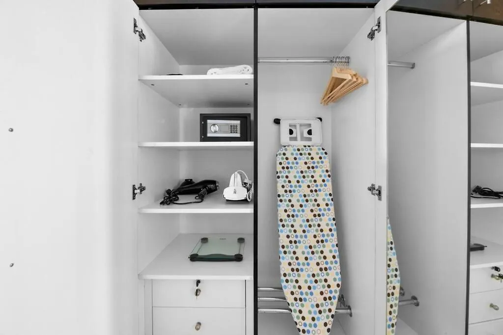 Stonetree - Modern Furnished Studio Dubai